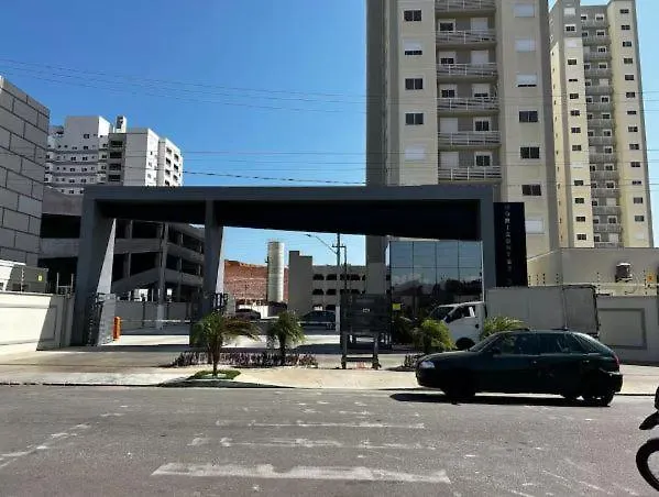 A 2 Min Da Praia E Do Shopping